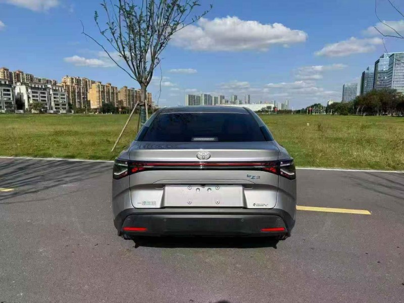 连云港25年丰田BZ3Pro9