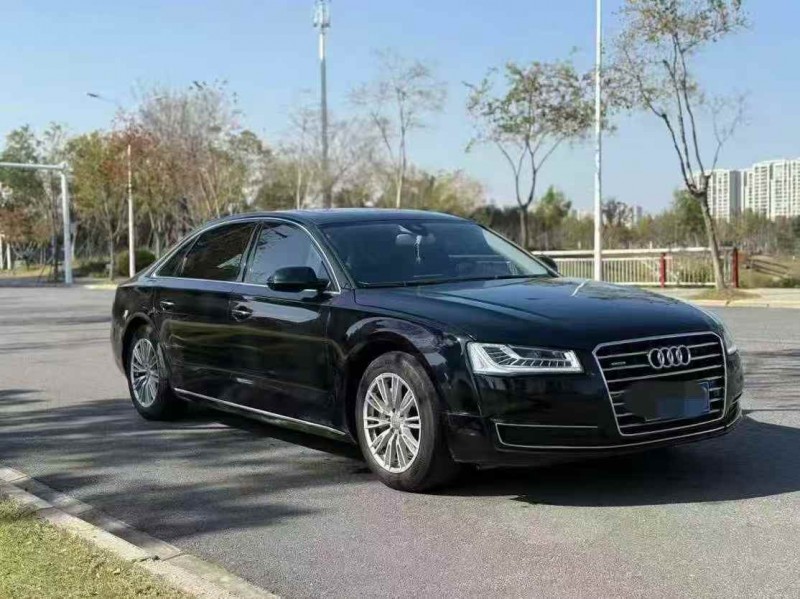 宜昌16年奥迪A8L3