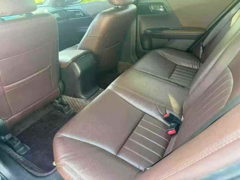 枣庄16年本田雅阁6