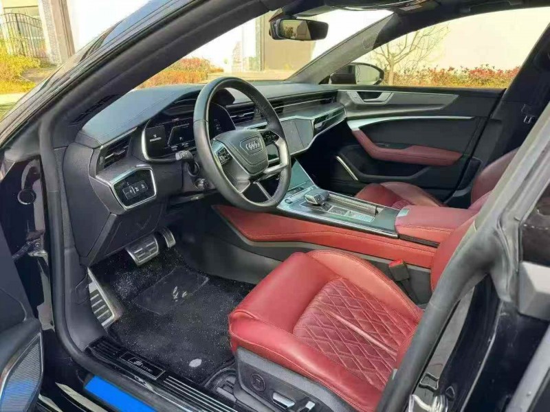 东营25年奥迪A7L5