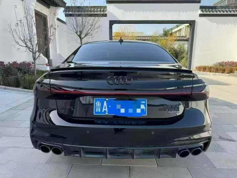 东营25年奥迪A7L8