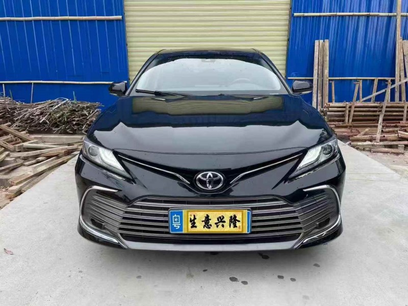 江门23年丰田凯美瑞1