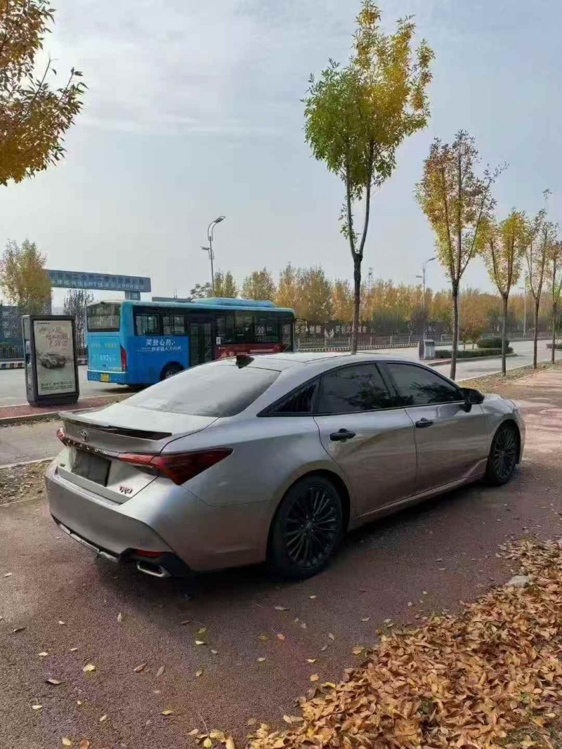 枣庄19年丰田亚洲龙9