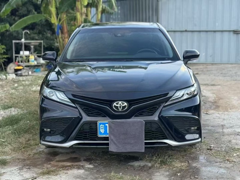 广州22年丰田凯美瑞1