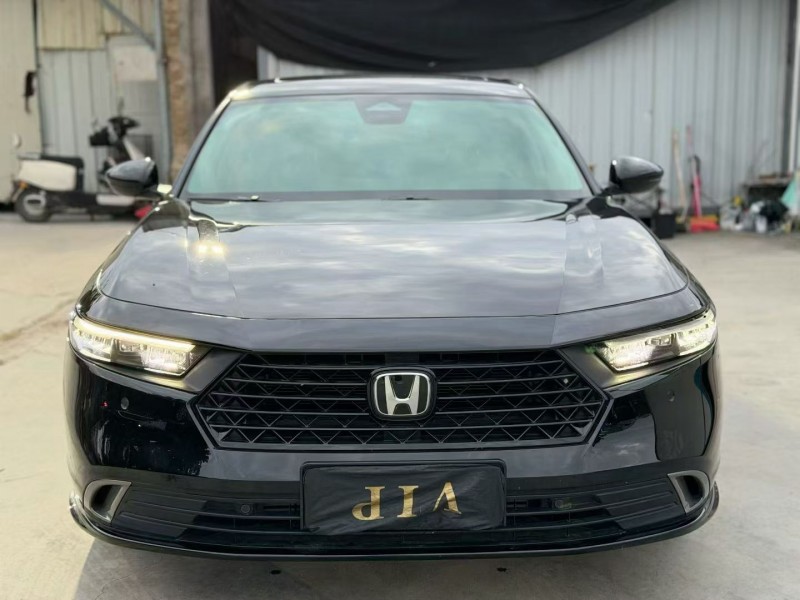 汕头24年本田雅阁1