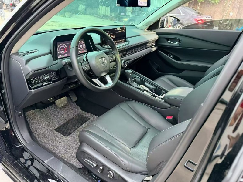 汕头24年本田雅阁4