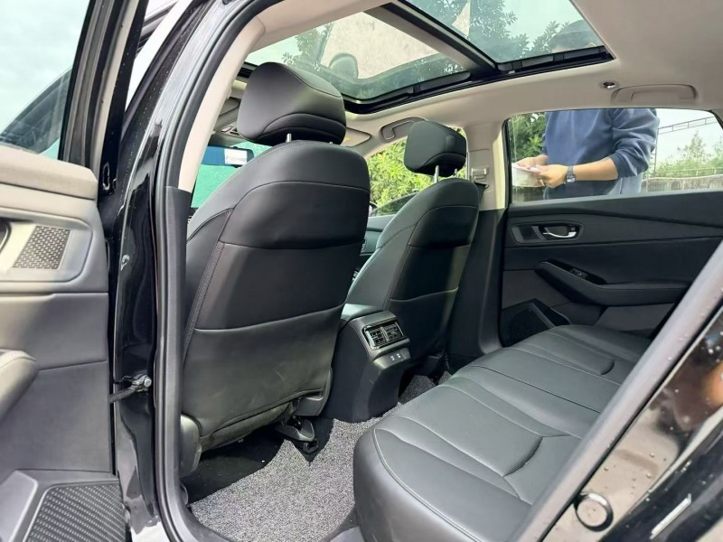 汕头24年本田雅阁6