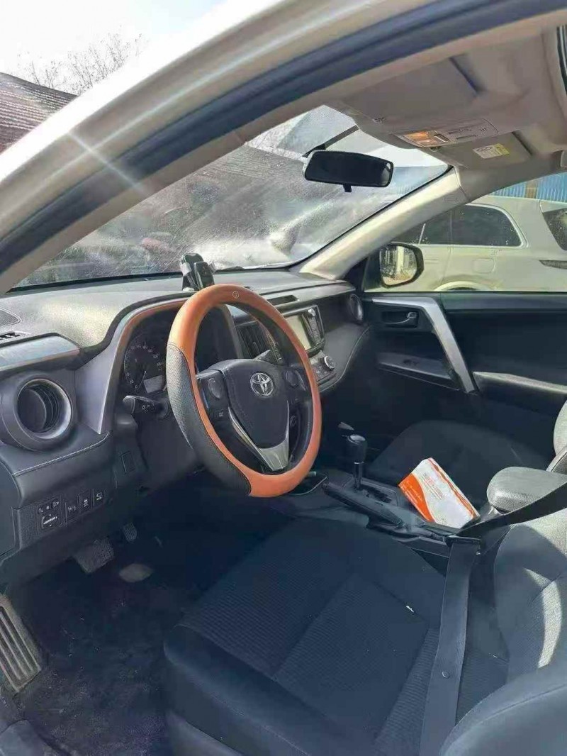 菏泽16年丰田RAV44