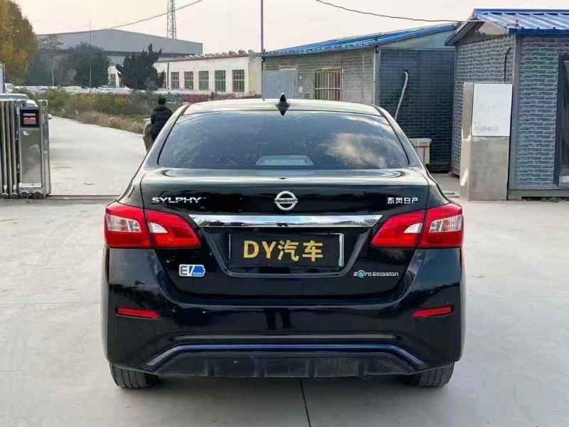 菏泽21年日产轩逸9