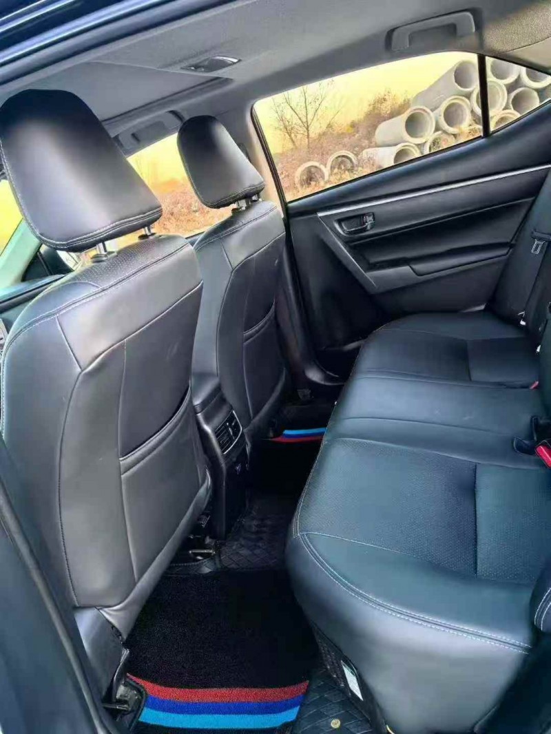 天津18年丰田雷凌5