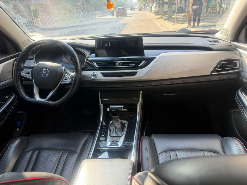 邵阳19年长安汽车CS758