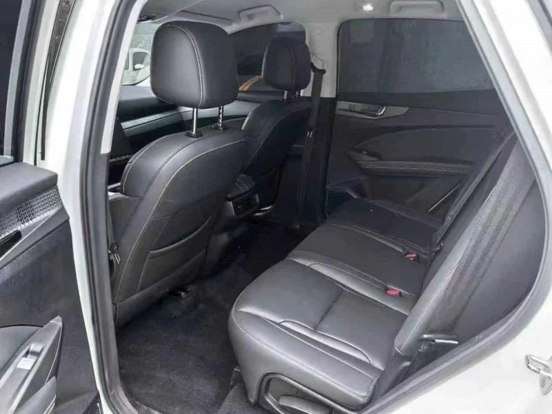 保定25年凯翼昆仑6