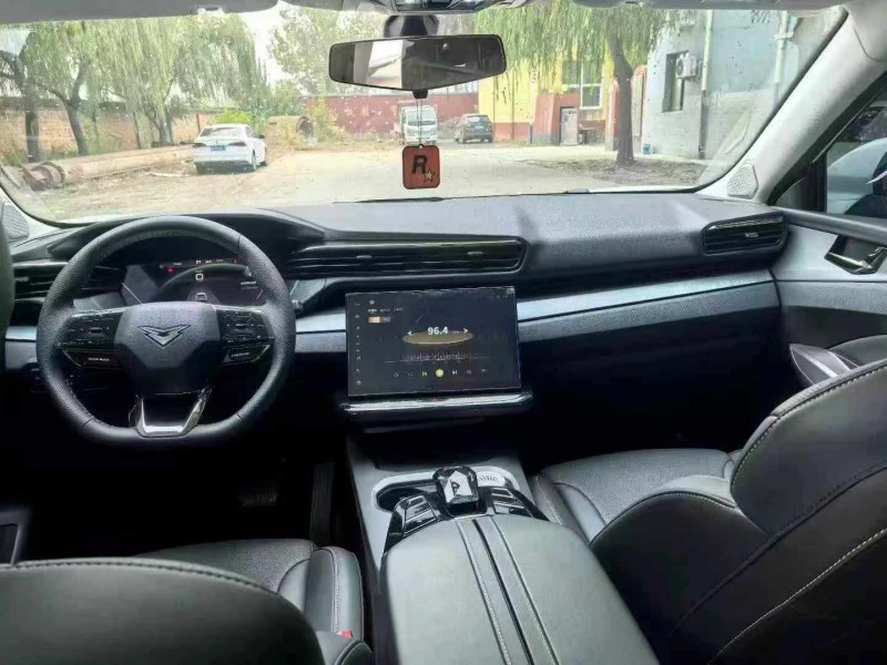 保定25年凯翼昆仑7