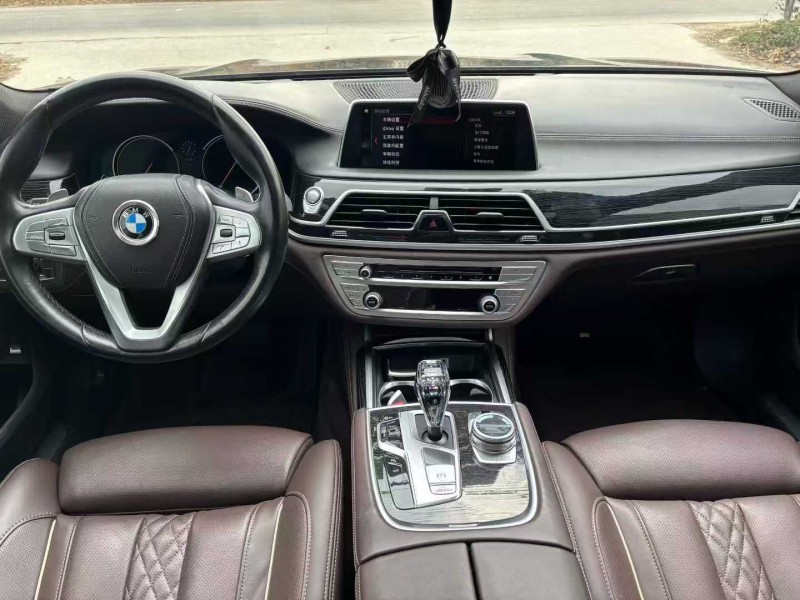 徐州18年宝马7系5