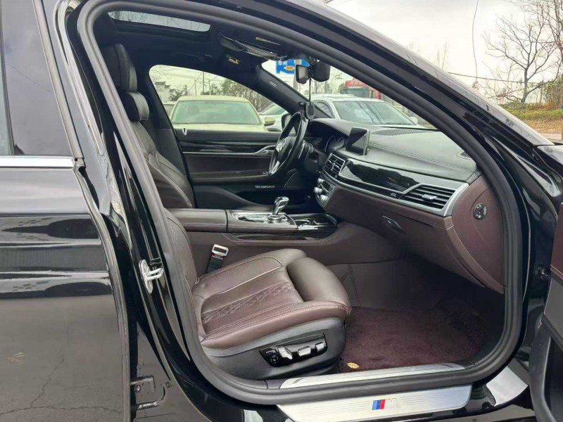 徐州18年宝马7系7