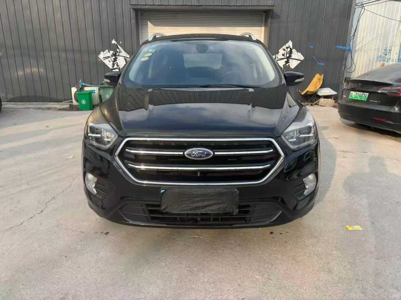 徐州17年福特翼虎1