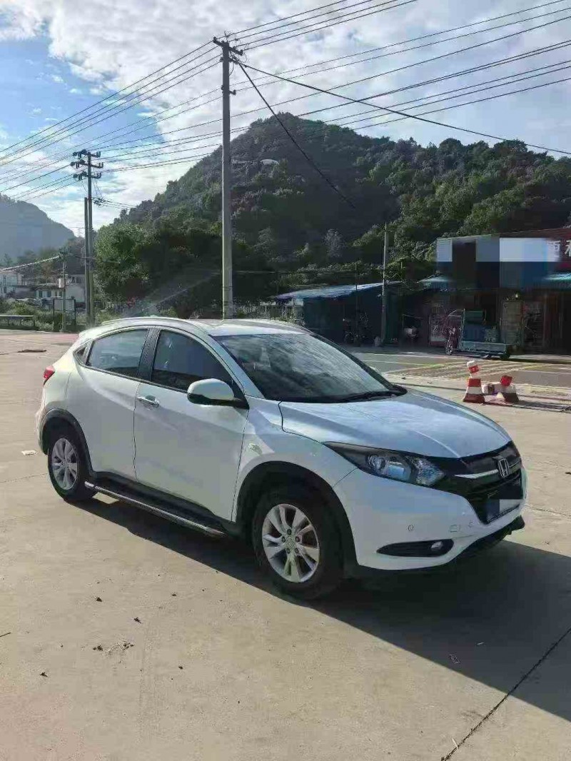 金华17年本田缤智3