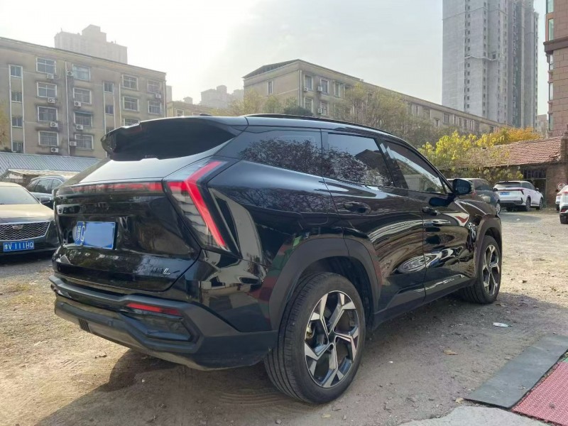 许昌23年吉利博越4