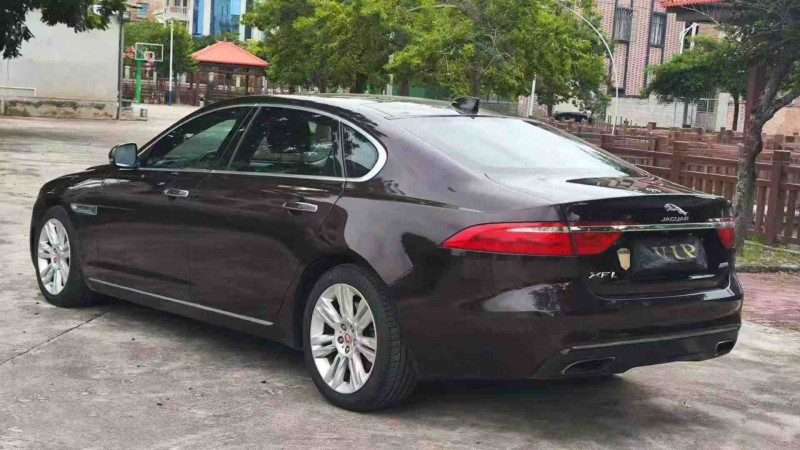 茂名18年捷豹XFL8