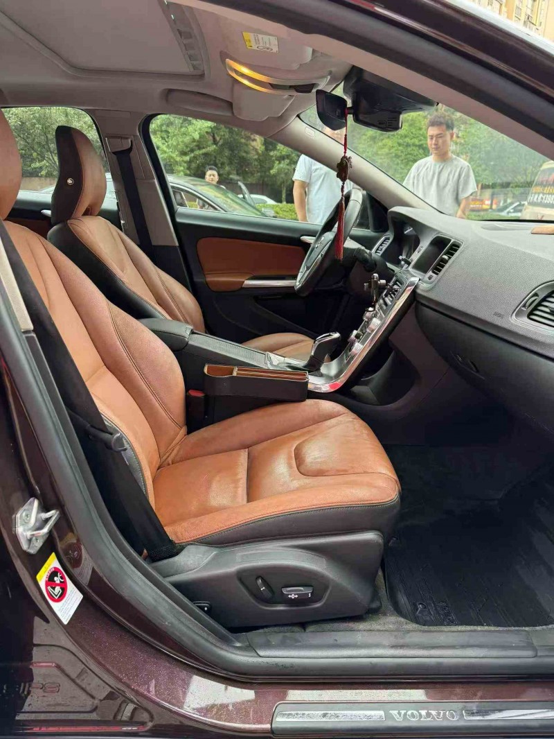 重庆19年沃尔沃S60L6