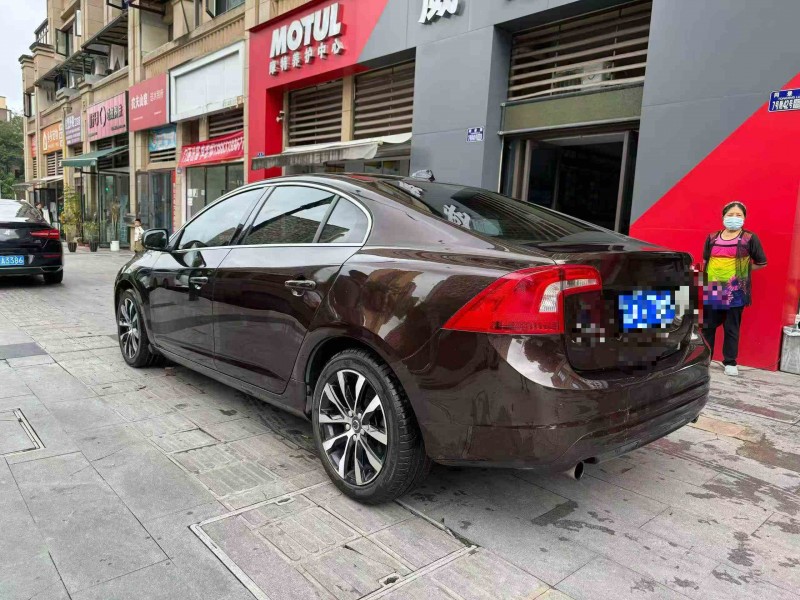 重庆19年沃尔沃S60L7