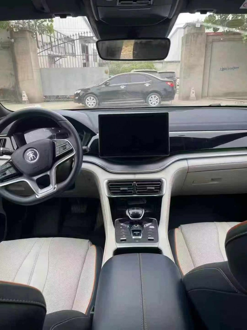 保定23年比亚迪宋6