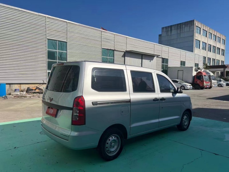 临沂23年五菱汽车宏光7