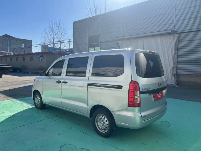 临沂23年五菱汽车宏光8