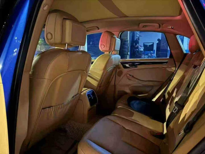 重庆15年保时捷Macan6