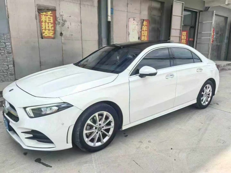 保定21年奔驰A3