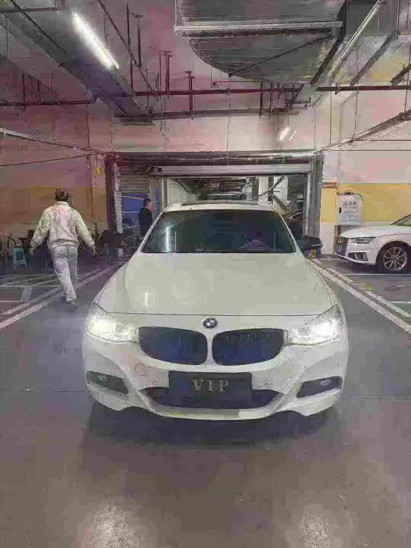 重庆21年宝马3系1