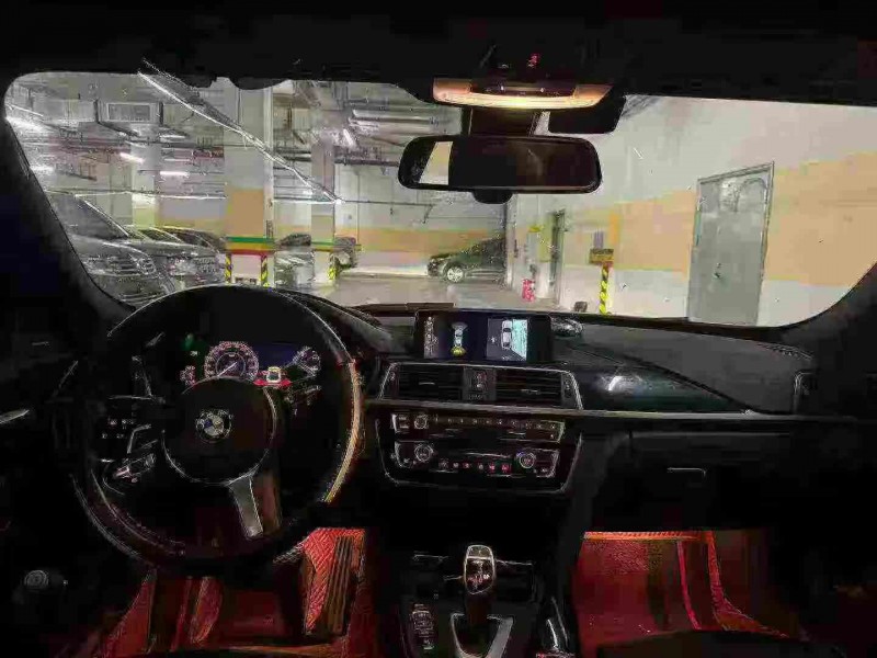 重庆21年宝马3系6