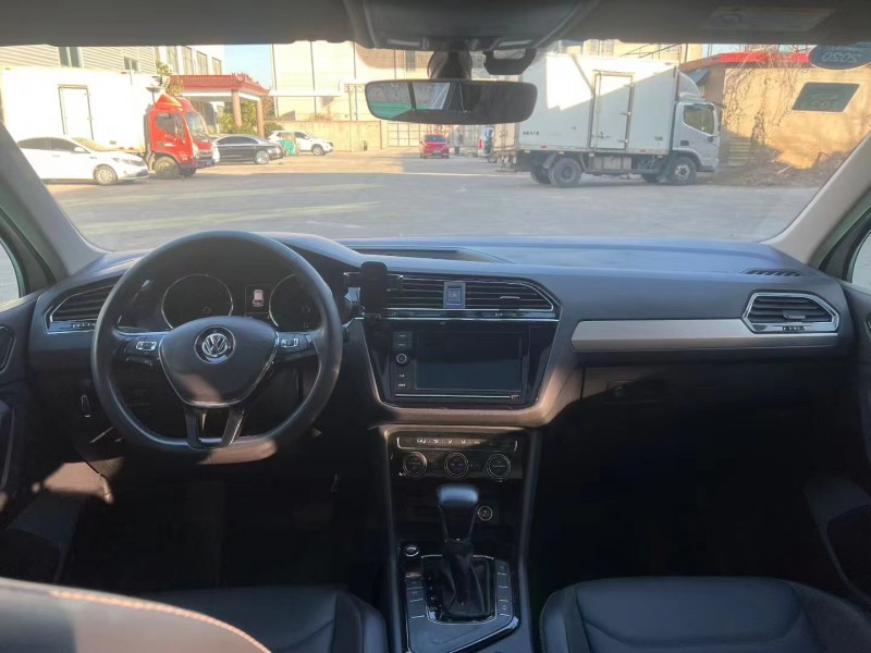 临沂19年大众途观5