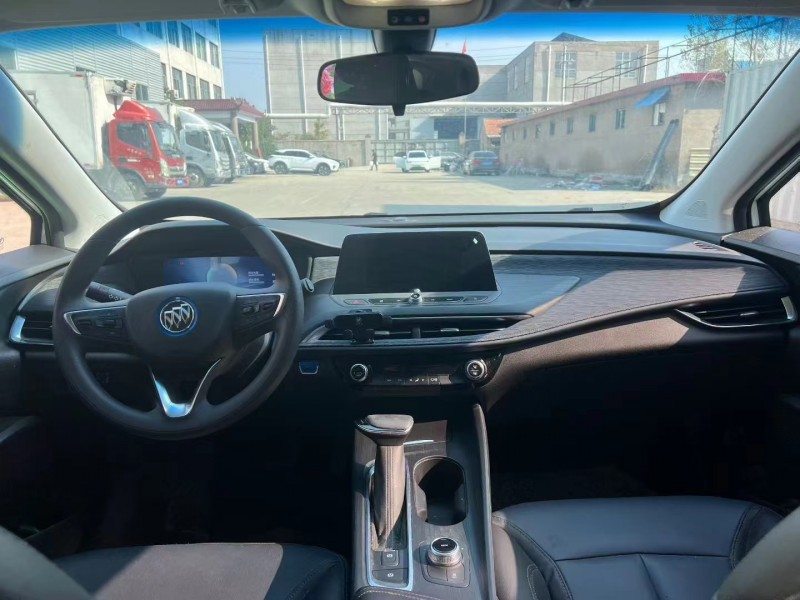 临沂24年别克微蓝5