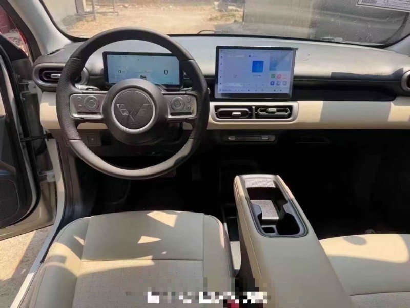 菏泽25年五菱汽车缤果4