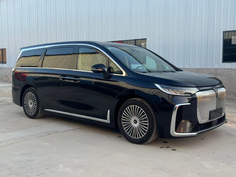 徐州25年岚图汽车梦想家2