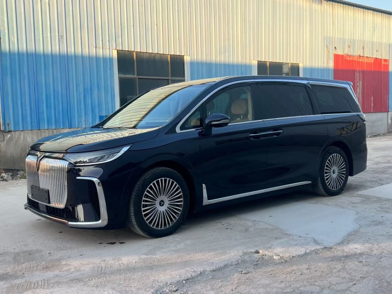 徐州25年岚图汽车梦想家4