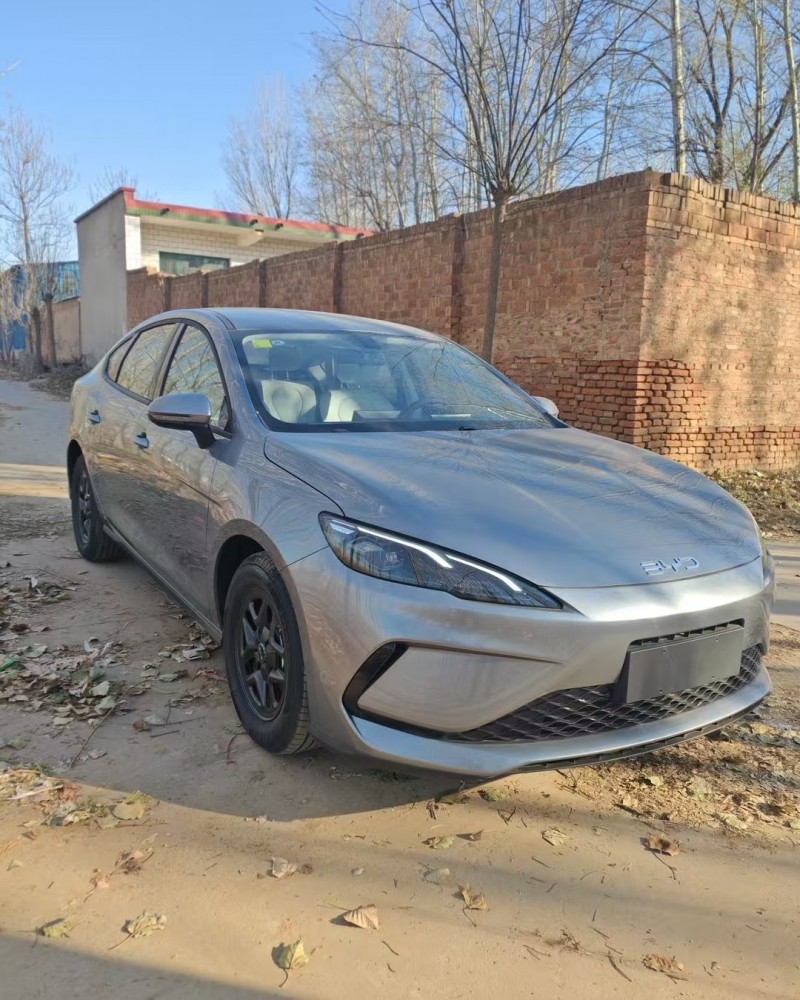 聊城25年比亚迪海豹2