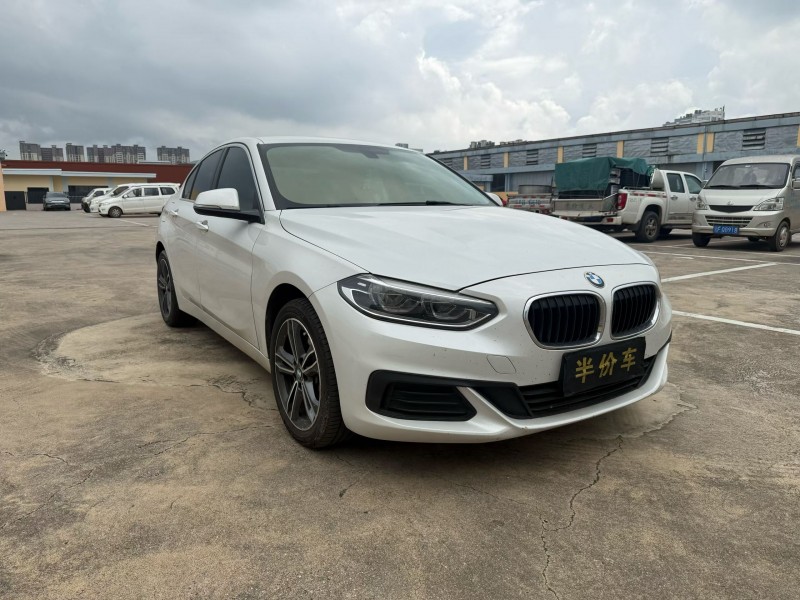 玉溪21年宝马1系2