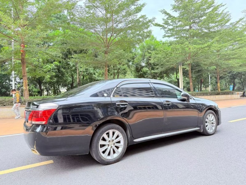 东莞15年丰田皇冠3