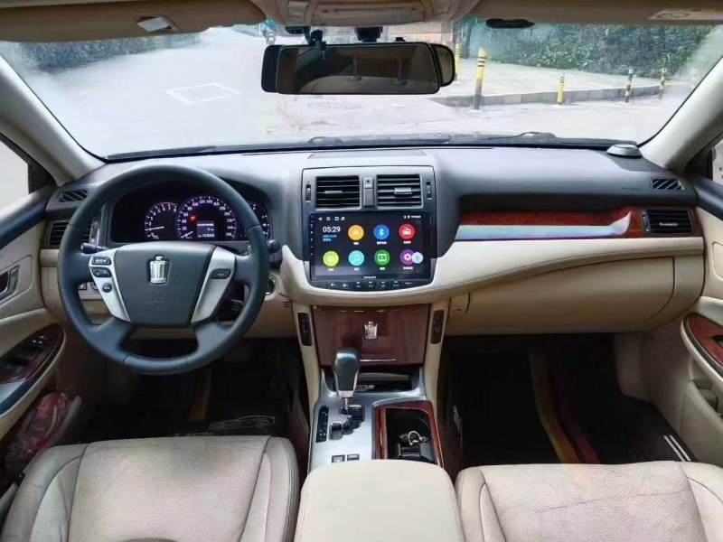 深圳13年丰田皇冠6