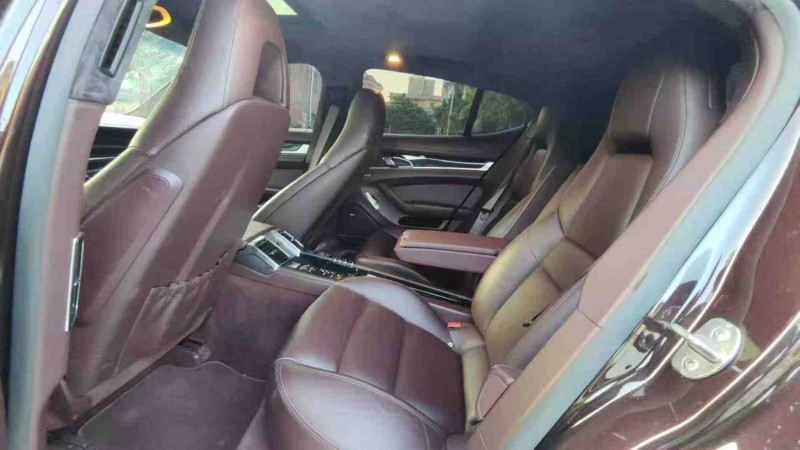 茂名15年保时捷帕拉梅拉5