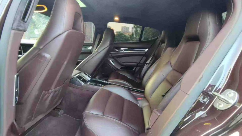 茂名15年保时捷帕拉梅拉6