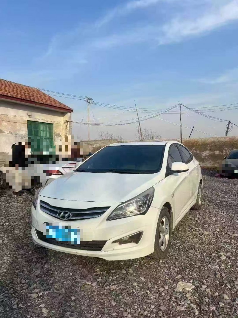 菏泽16年现代瑞纳2