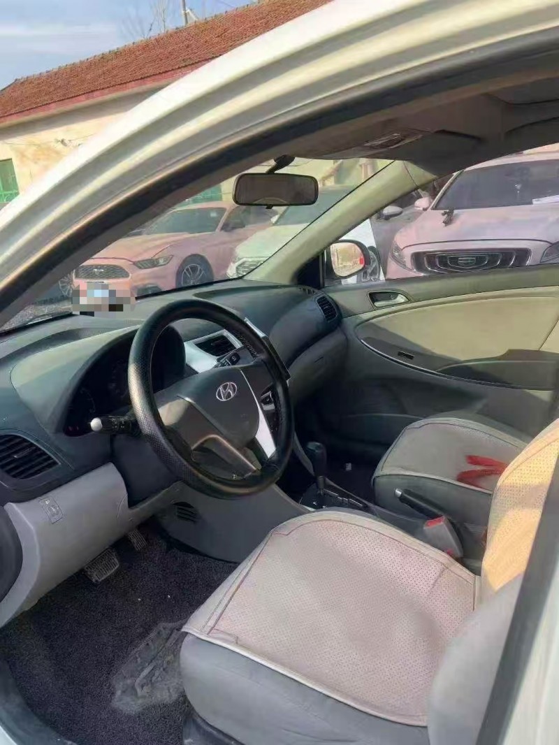 菏泽16年现代瑞纳4