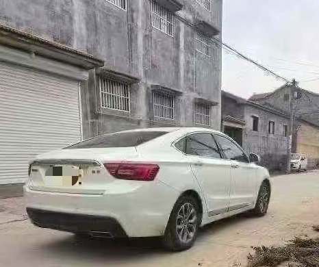 菏泽17年吉利博越8