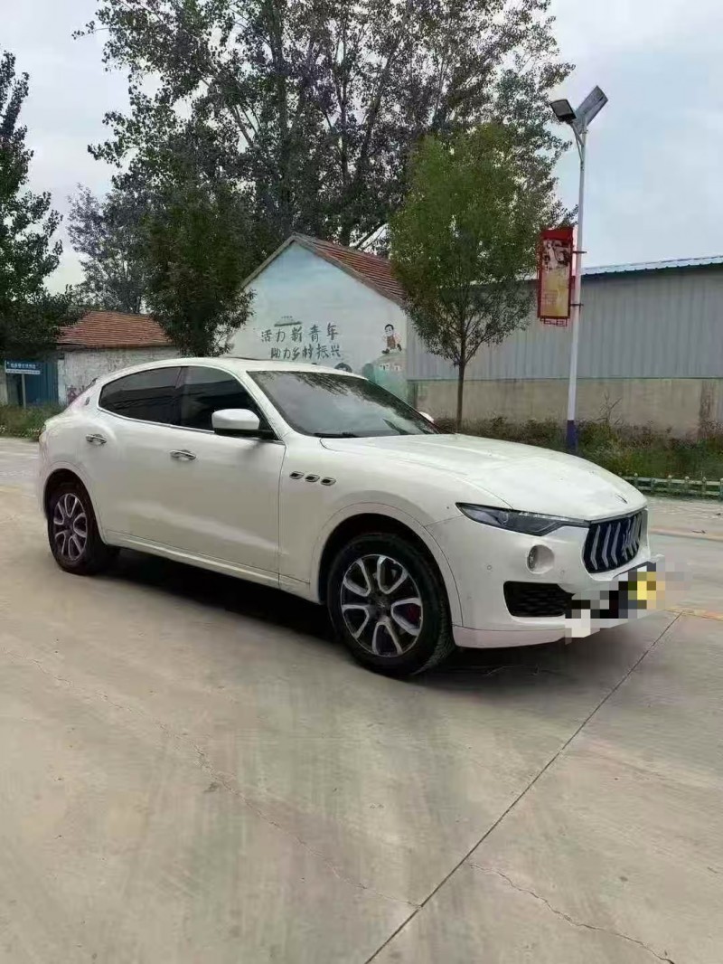 菏泽17年玛莎拉蒂Levante2