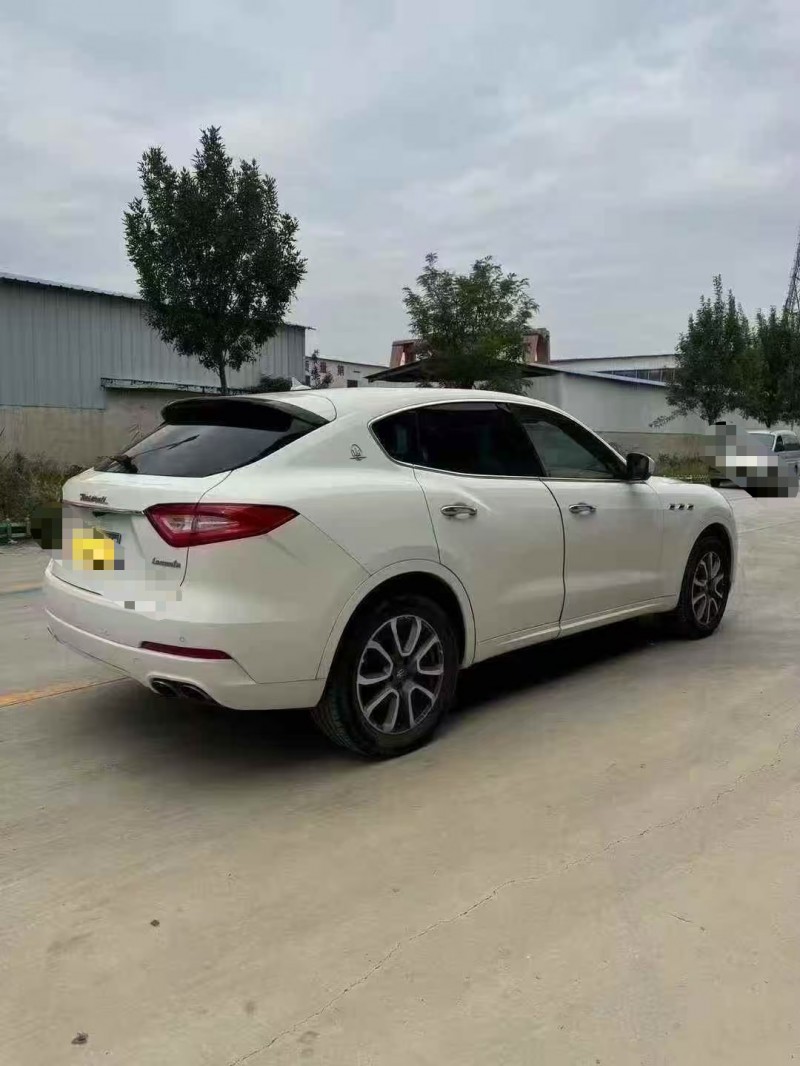 菏泽17年玛莎拉蒂Levante7