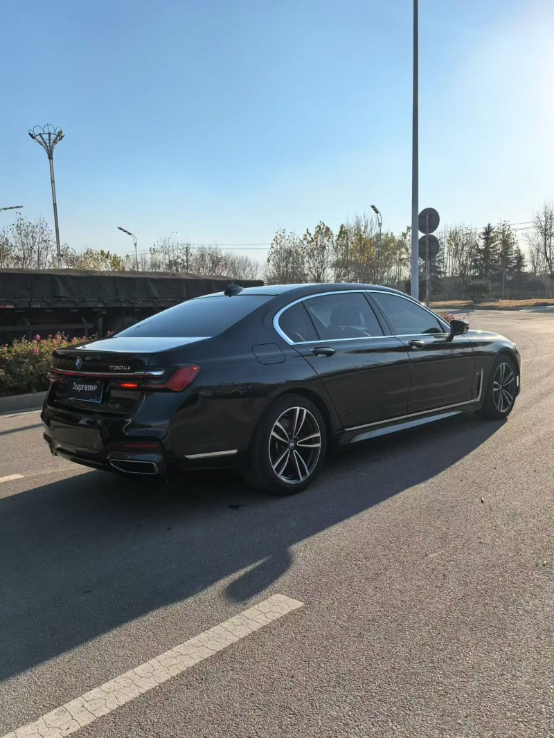 济宁21年宝马7系7