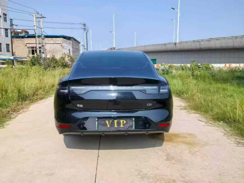 襄阳24年零跑汽车C019